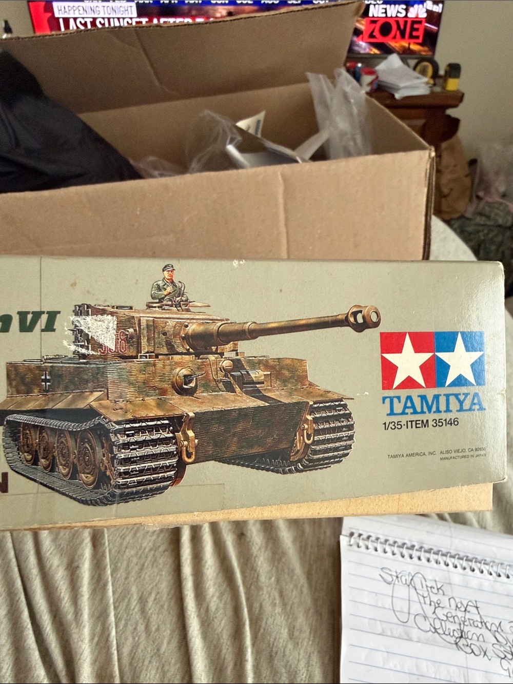Tiger I Panzerkampfwagen Tank Building Set – Brown Camouflage - Picture 6 of 6